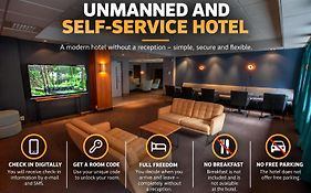 F2 Hotel